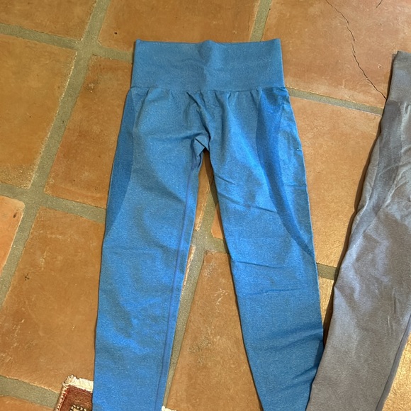 Two pairs of NVGTN contour leggings - S - great condition - Picture 4 of 5